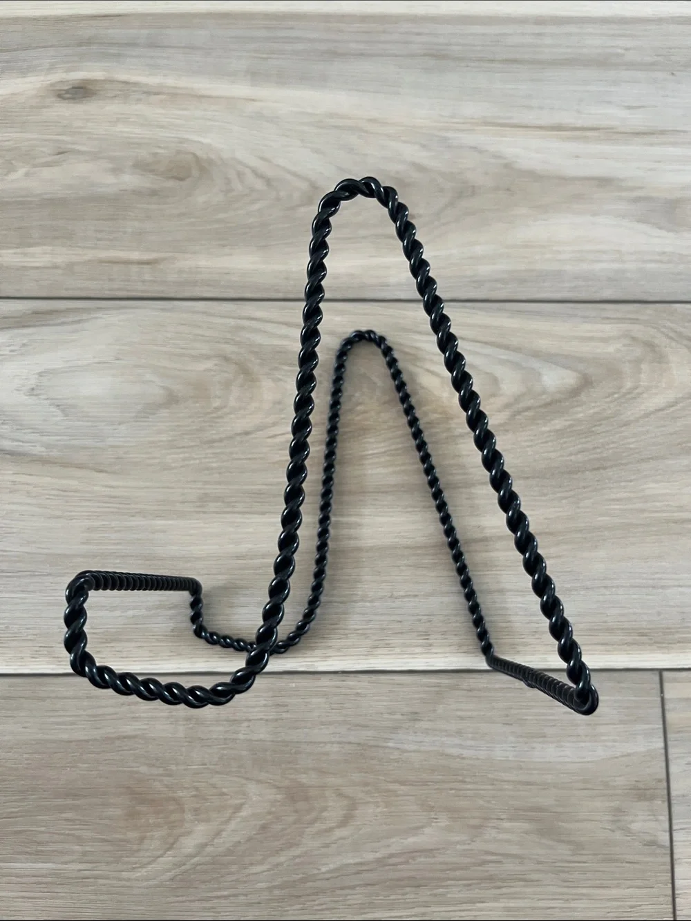 Black Twisted Wire Display Stand